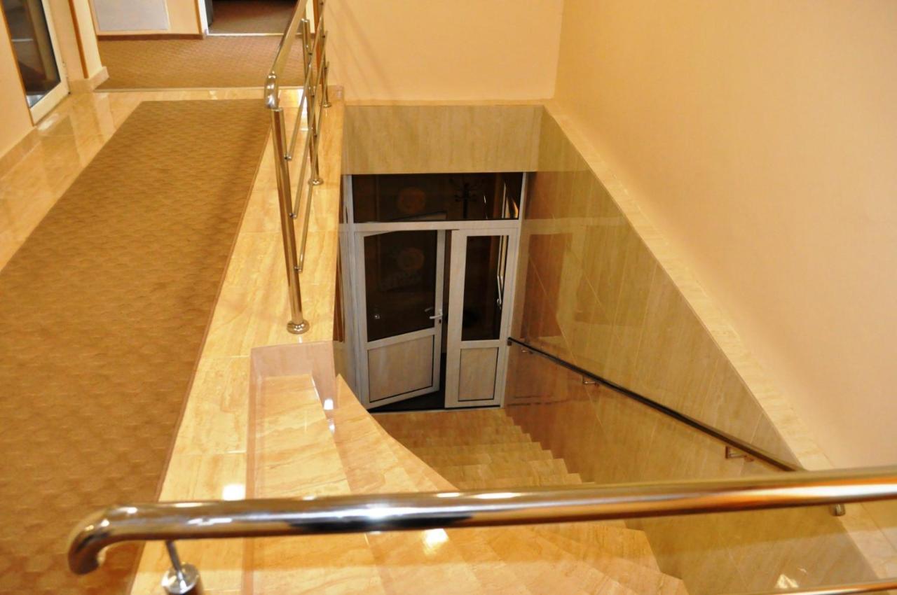 Hotel Andrei Aranyosgyéres Kültér fotó